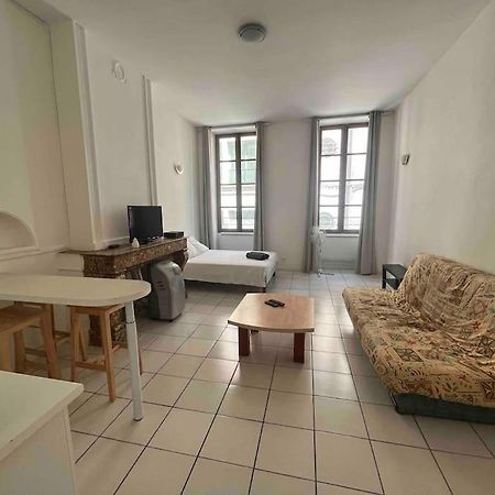 Le Monnai Apartment Ним Екстериор снимка